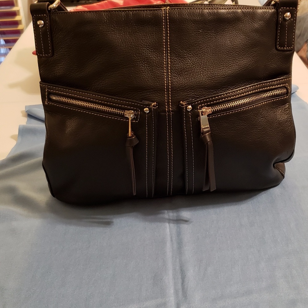 Tignanello Black Leather "City" Shoulder Bag